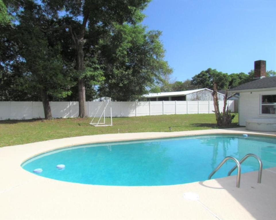 Spacious Pool Home In North Fl Keystone Heights Exterior photo